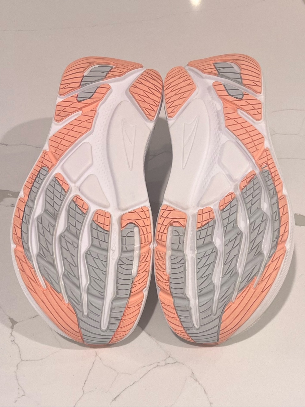Altra FWD VIA Light Gray Road Running Sneakers Womens Sz 10.5 - Picture 16 of 16